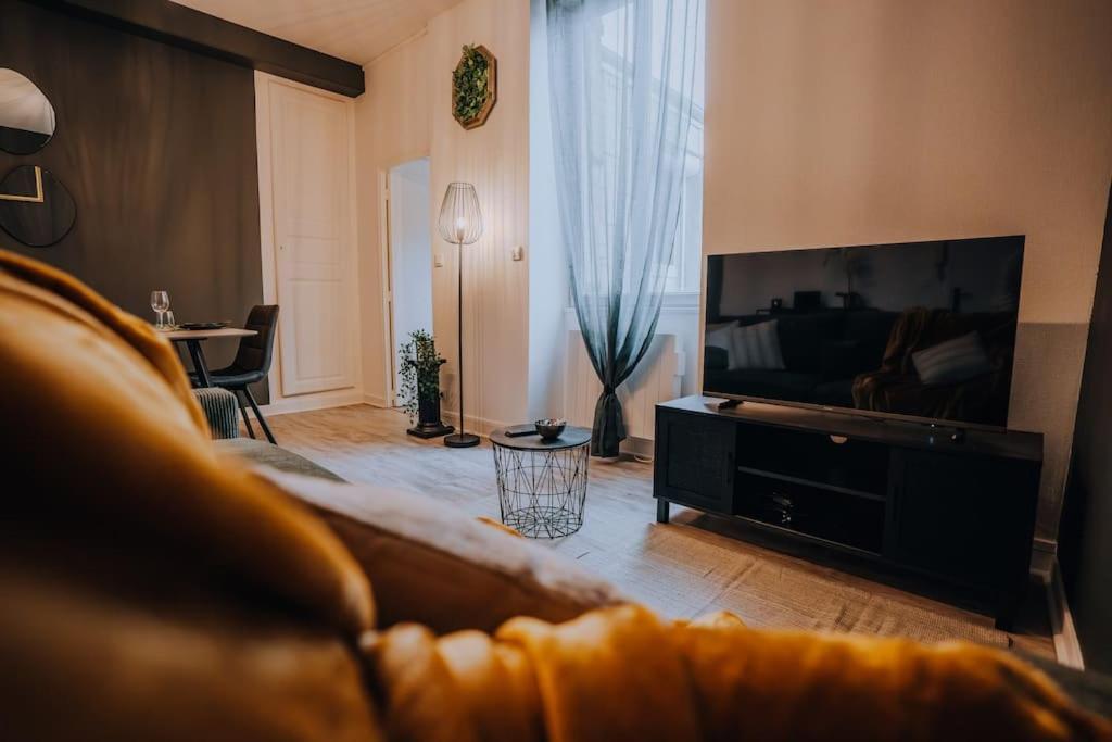 Le Bertrand • Le Raffinement En Coeur De Ville Châteauroux Extérieur photo